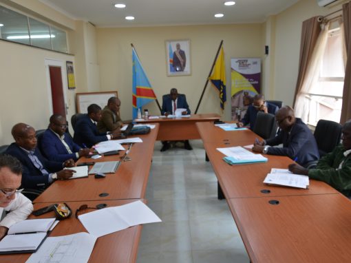 [:fr]Modernisation de la ville de Kolwezi, Fabien MUTOMB accorde le soutien de la SNCC à l’érection d&rsquo;un pont au dessus de la voie au PK 88[:]