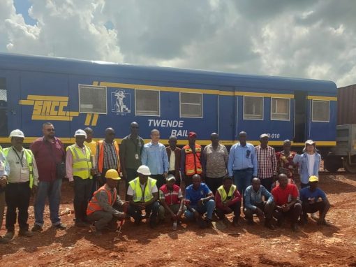 [:fr]CSB effectue sa première navette de Ndola à fungurume en 48 heures avec une charge de 25 wagons de matériel de construction pour TFM[:]