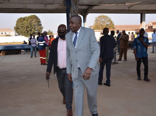 [:fr]Porteur d&rsquo;une bonne nouvelle pour les riverains du lac kivu, Fabien Mutomb est arrivé à Bukavu[:]